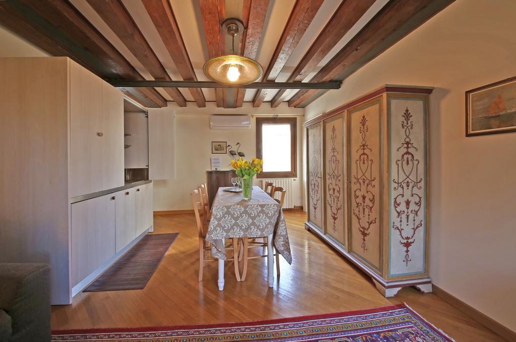 Appartamenti Inside Palazzo Foscarini Velence Kültér fotó