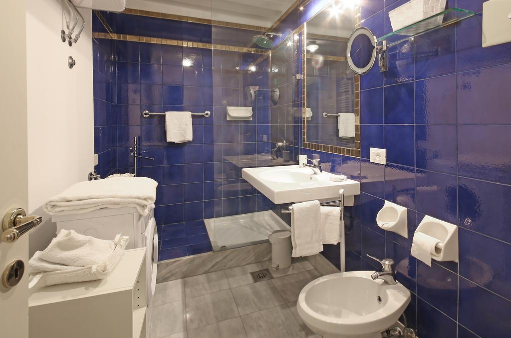 Appartamenti Inside Palazzo Foscarini Velence Kültér fotó